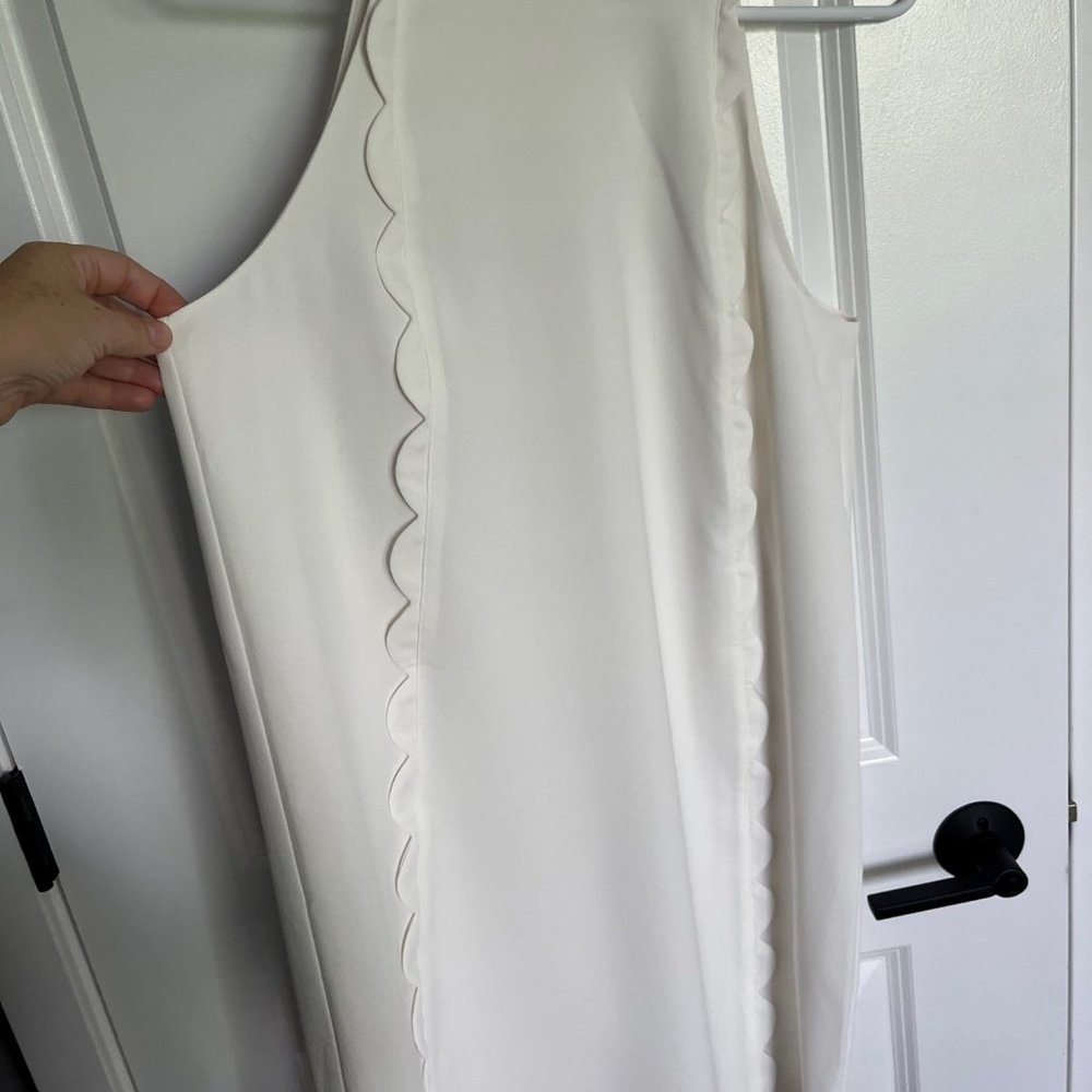 Dress - Picture 5 of 5